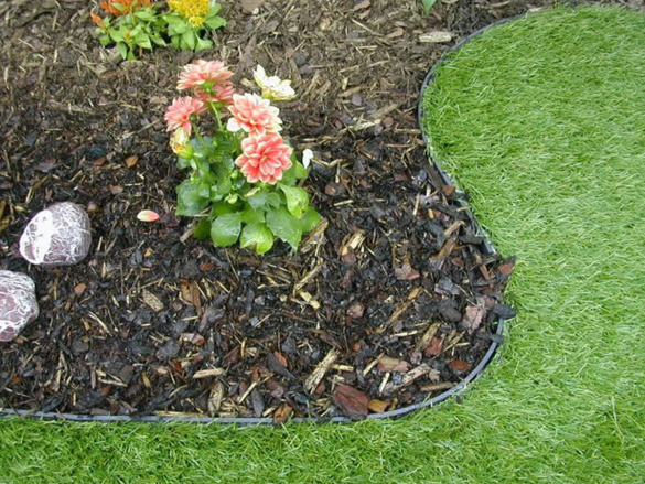 Zahradní neviditelný plastový obrubník 58x1000mm