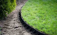 Zahradní neviditelný plastový obrubník 58x1000mm