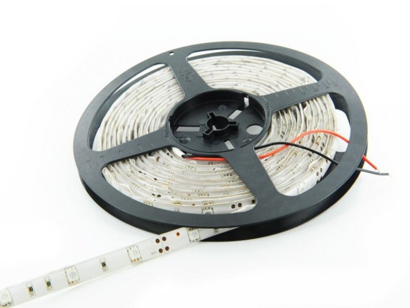 LED pásek 300 LED3528 IP20 24W 5m 6K