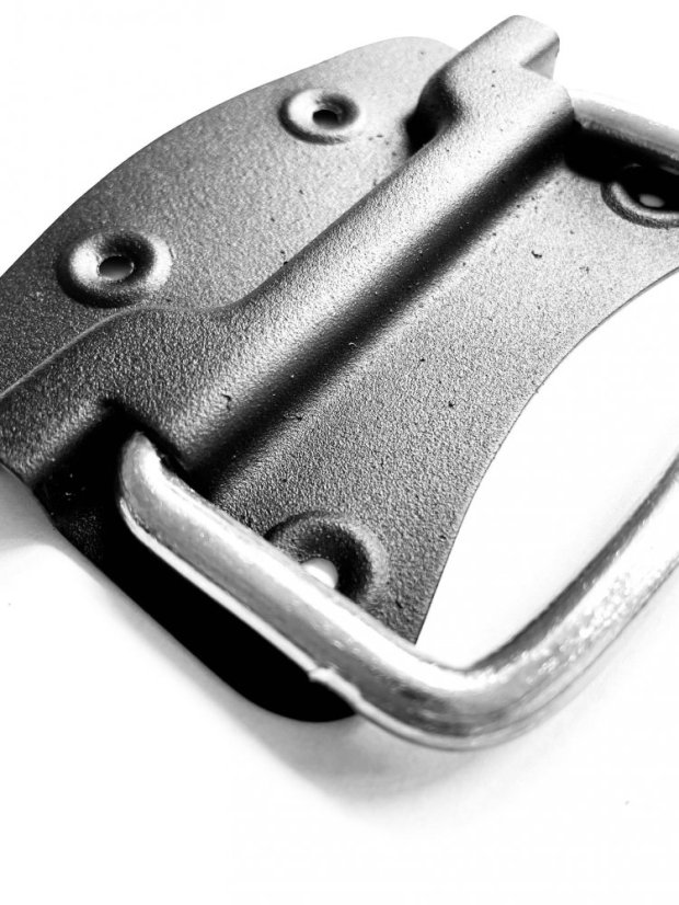 US 110bc Držák bednový 110x80mm černý